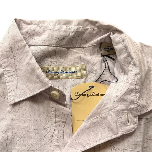 Tommy Bahama Shirt Button Up Men’s Small Tropical Hawaiian Tan Leaf Print - Picture 6 of 10